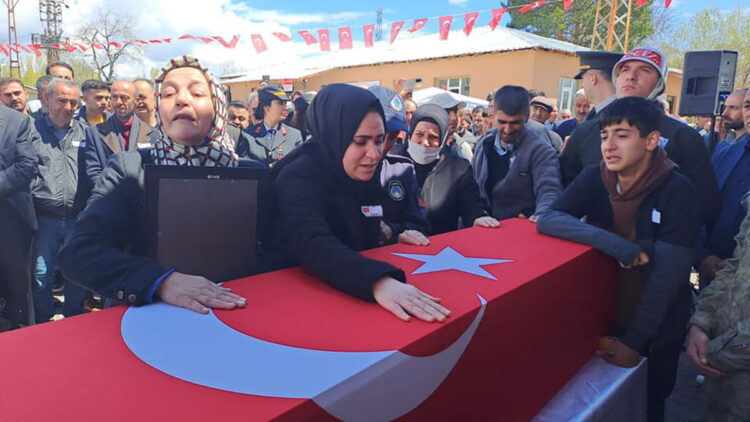 Şehit Muhammed Koçak gözyaşları ile uğurlandı