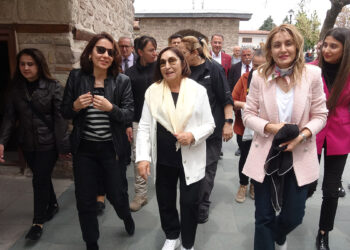 Selvi Kılıçdaroğlu Mevlana Müzesi'ni ziyaret etti