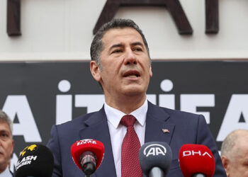 Sinan Oğan Antalya programını iptal etti