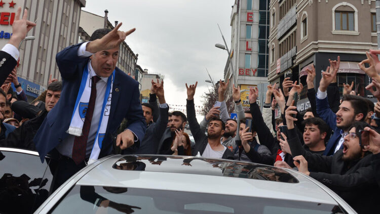 Sinan Oğan Erzurum'da esnafı ziyaret etti