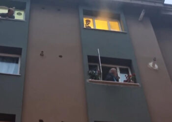 Şişli'de 5 katlı binada yangın: 3 yaralı