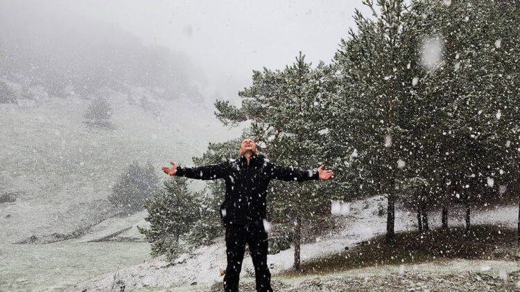 Sivas’ın yüksek kesimlerinde mayıs karı