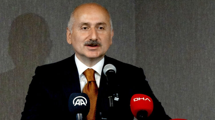 Siyaset, vatandaşa hizmet etmek için bir araç