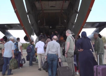Sudan'dan tahliye edilen 200’den fazla kişi Moskova’da