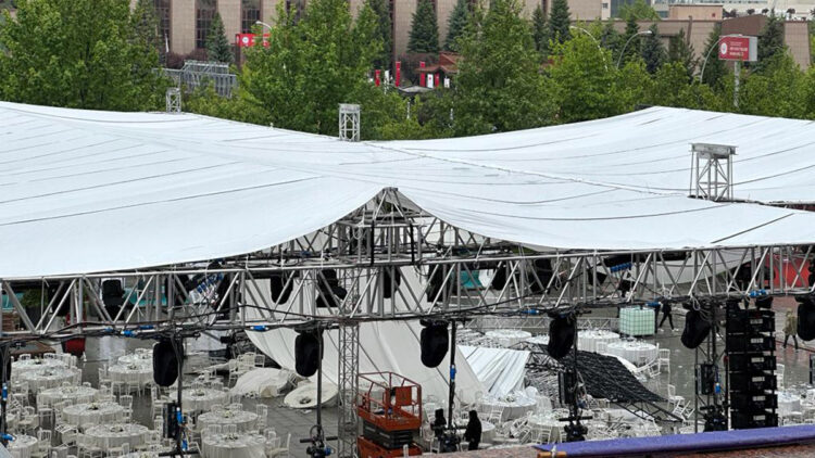 TOBB Genel Kurulu'nda branda çatı çöktü: 6 yaralı