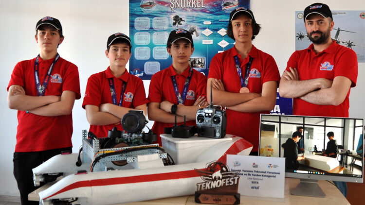 Tasarladıkları 4 motorlu araç, Teknofest’te 3'üncü oldu