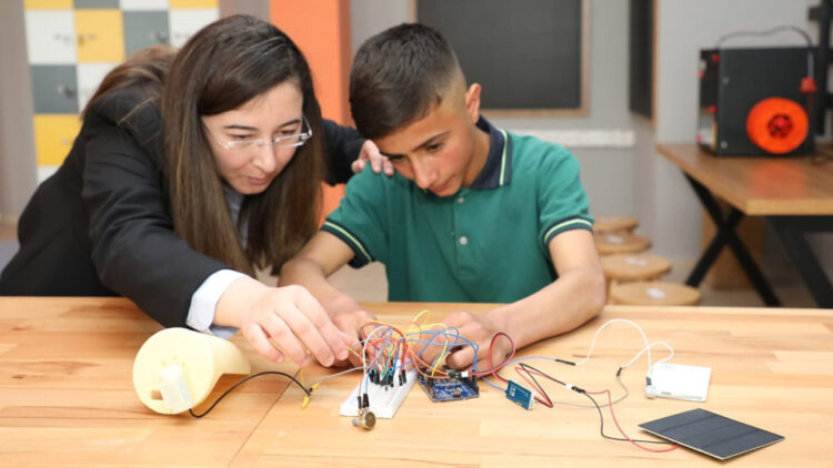 'Terleyen robot’ projesi, Türkiye finalinde