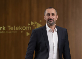 Türk Telekom gelirini 15,3 milyar TL’ye yükseltti