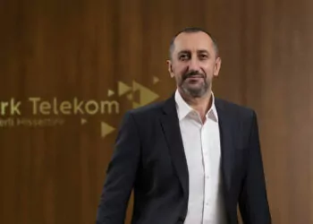 Türk telekom gelirini 15,3 milyar tl’ye yükseltti
