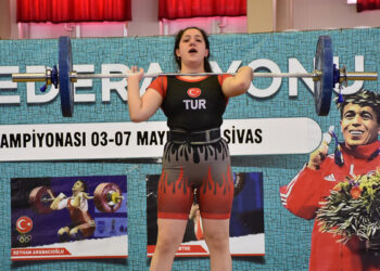 Türkiye Halter Şampiyonası Sivas'ta başladı