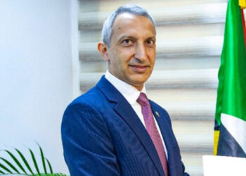 Türkiye'nin Hartum Büyükelçisi'nin aracına saldırı