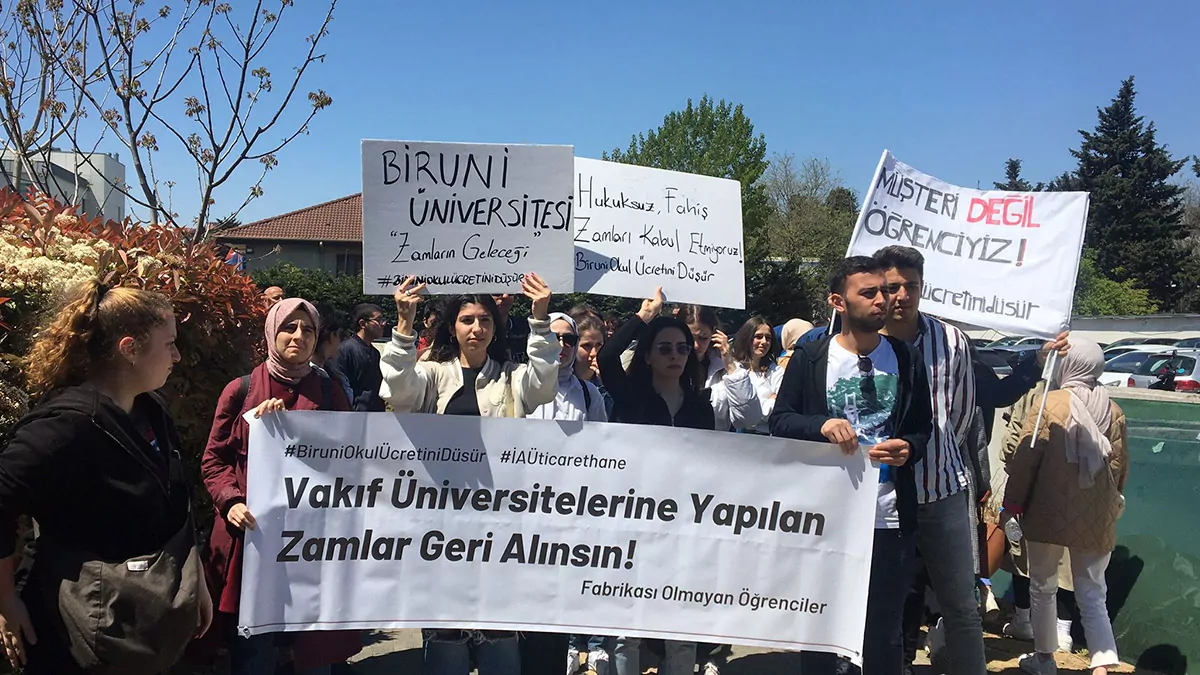 Universite ogrencilerinden egitim ucretlerine zam eylemif - yaşam - haberton