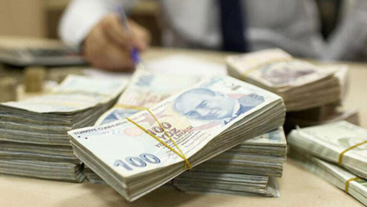 Yükselen döviz kurları ekonomi gündemimiz olacak