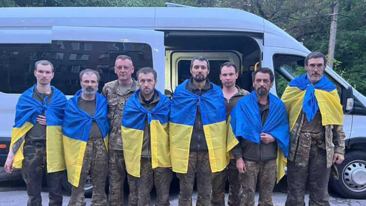 Zelenski: 106 Ukrayna askeri daha ülkeye döndü