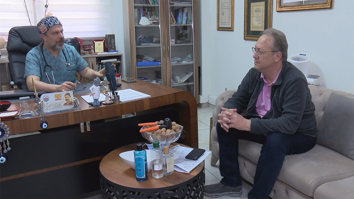 ABD'nin en iyisi 'by-pass' dedi, Türk hekim stentle tedavi etti