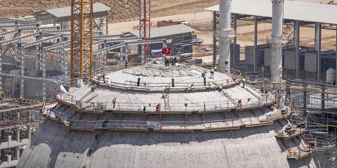 Akkuyu'nun i̇kk kubbesine beton döküldü