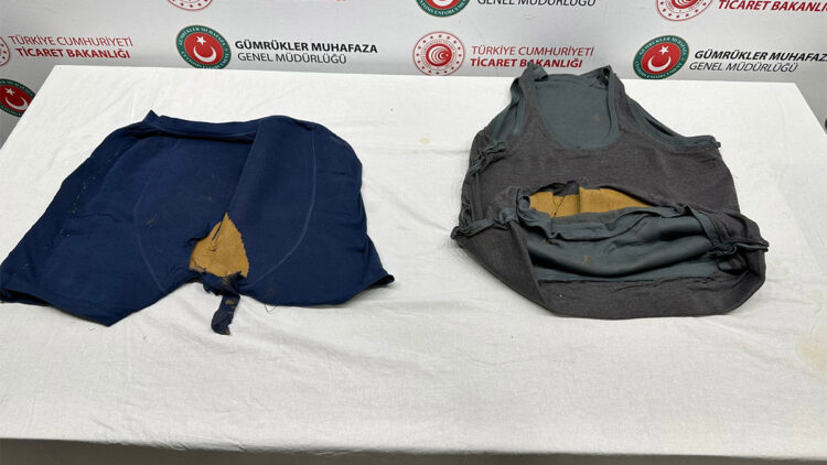 Altını üzerindeki kıyafette gizleyen şüpheli yakalandı