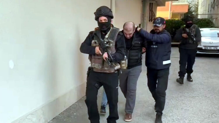 Ankara merkezli 19 ilde 'RedHack' operasyonu