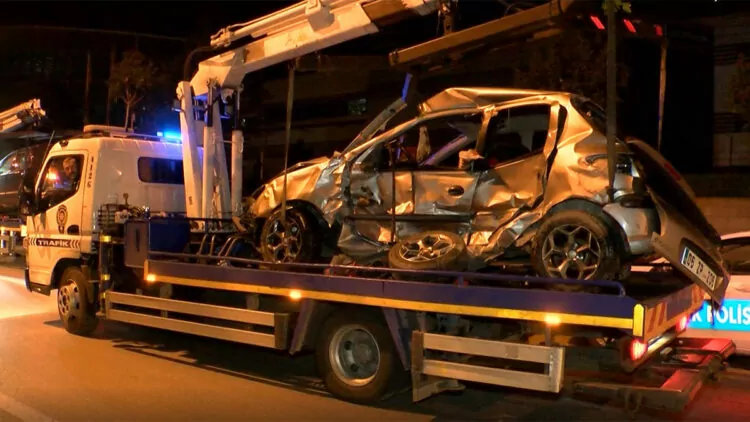Ankara'da iki otomobilin karıştığı kazada 1 kişi öldü