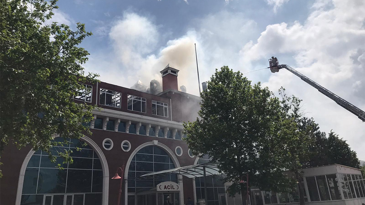 Ankara'da özel hastanede yangın