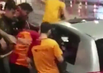 Şampiyonluk kutlamasında döner bıçaklı sopalı kavga