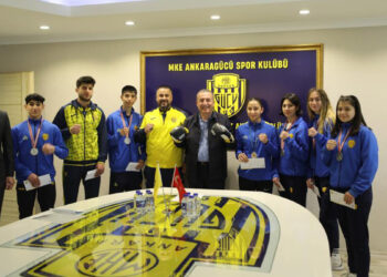 MKE Ankaragücü Boks Takımı Faruk Koca'yı ziyaret etti