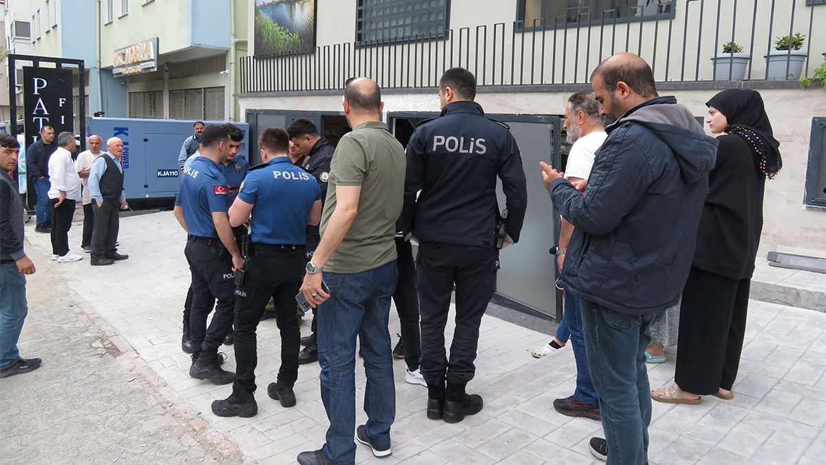 Ataşehir'de fırında patlama