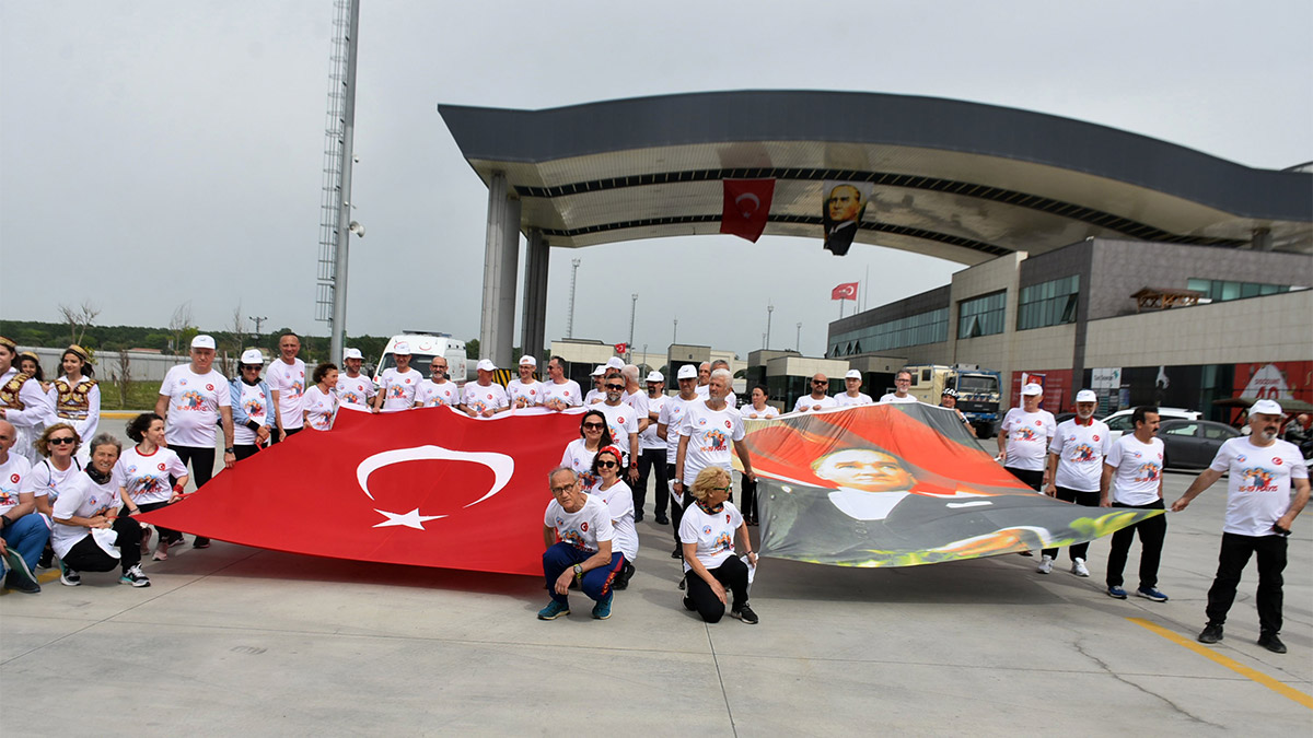 Atatürk'ün doğduğu evin bahçesinden alınan toprak Türkiye'de