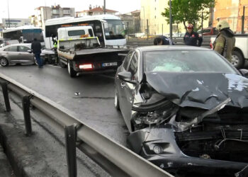 3 otomobilin karıştığı zincirleme kazada, 1 kişi yaralandı