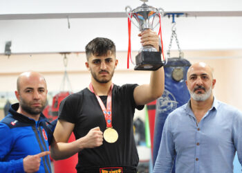 Babasının teşviki ile 86 kiloda dünya şampiyonu oldu