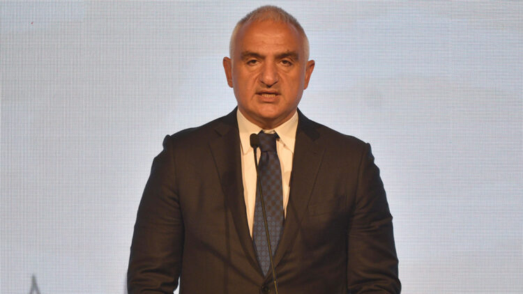 Dünyanın dört bir yanından turisti ülkemize çekiyoruz