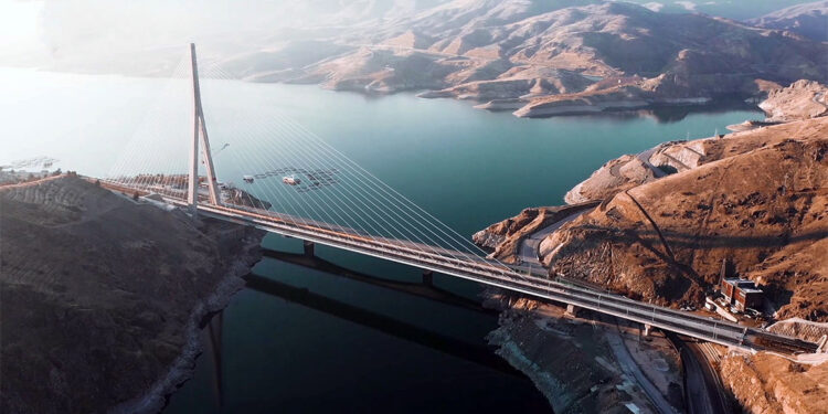 Kömürhan Köprüsü 7,25 milyon araç ağırladı