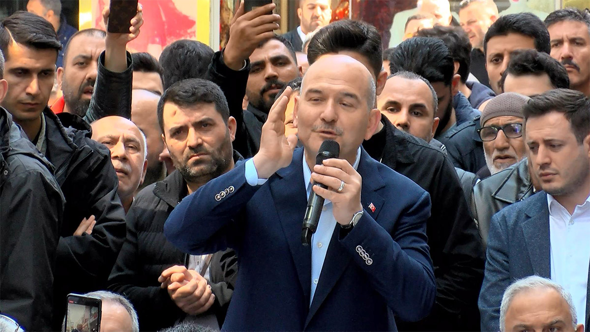 İçişleri Bakanı Süleyman Soylu, 14 Mayıs seçimleriyle ilgili "Çok partili siyasi hayatımızın en güvenli seçimi oldu. Çok partili siyasi hayatımızın en huzurlu seçimi oldu. Çok partili siyasi hayatımızın en güzel seçimlerinden birisi oldu" dedi.