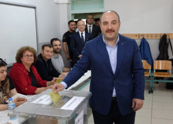 ‘Bir oydan ne olur’ dememek lazım