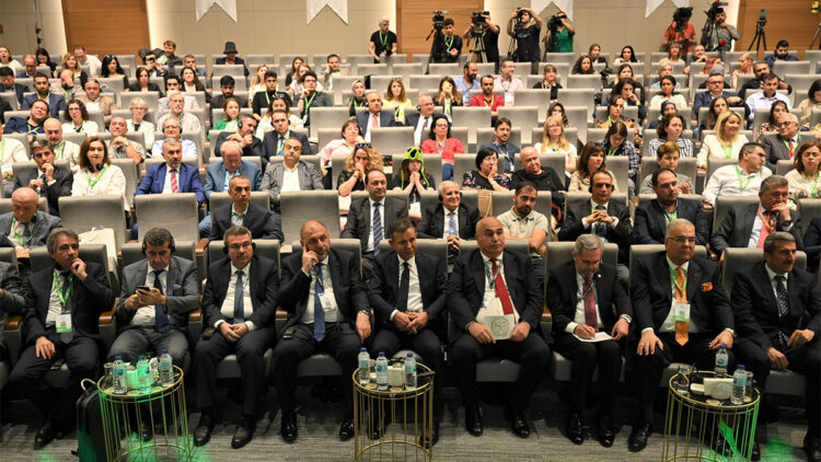 Bilim insanları dünya tarımının geleceğini konuştu