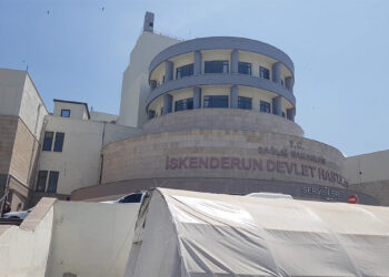 İskenderun Devlet Hastanesi'ndeki sağlık çalışanları tedirgin