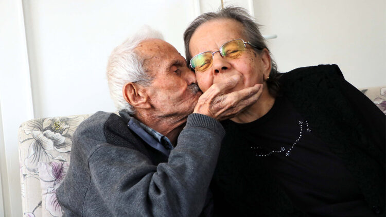 Bolu'nun en uzun süredir evli olan çiftinin bitmeyen aşkı