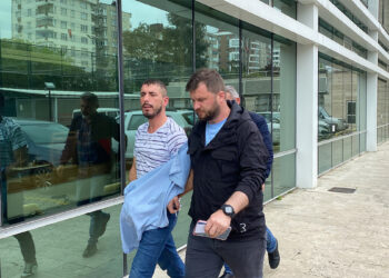 Müşterisini satırla yaralayan kasap yakalandı
