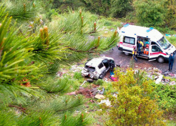 Bursa'da uçuruma yuvarlanan otomobilde 1 kişi öldü