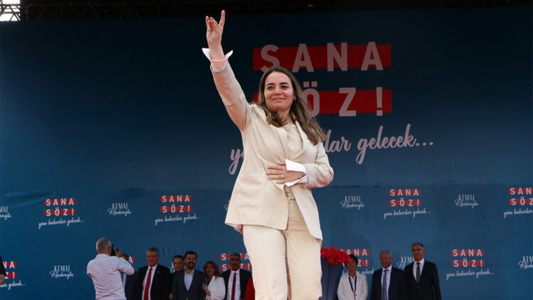 Çukurova'da 11 kadın milletvekili meclise girdi