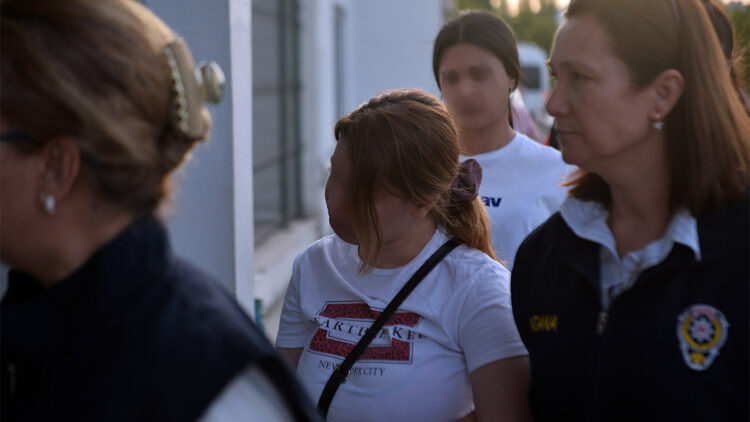 Oy kullanan depremzedelere hakaret suçlaması