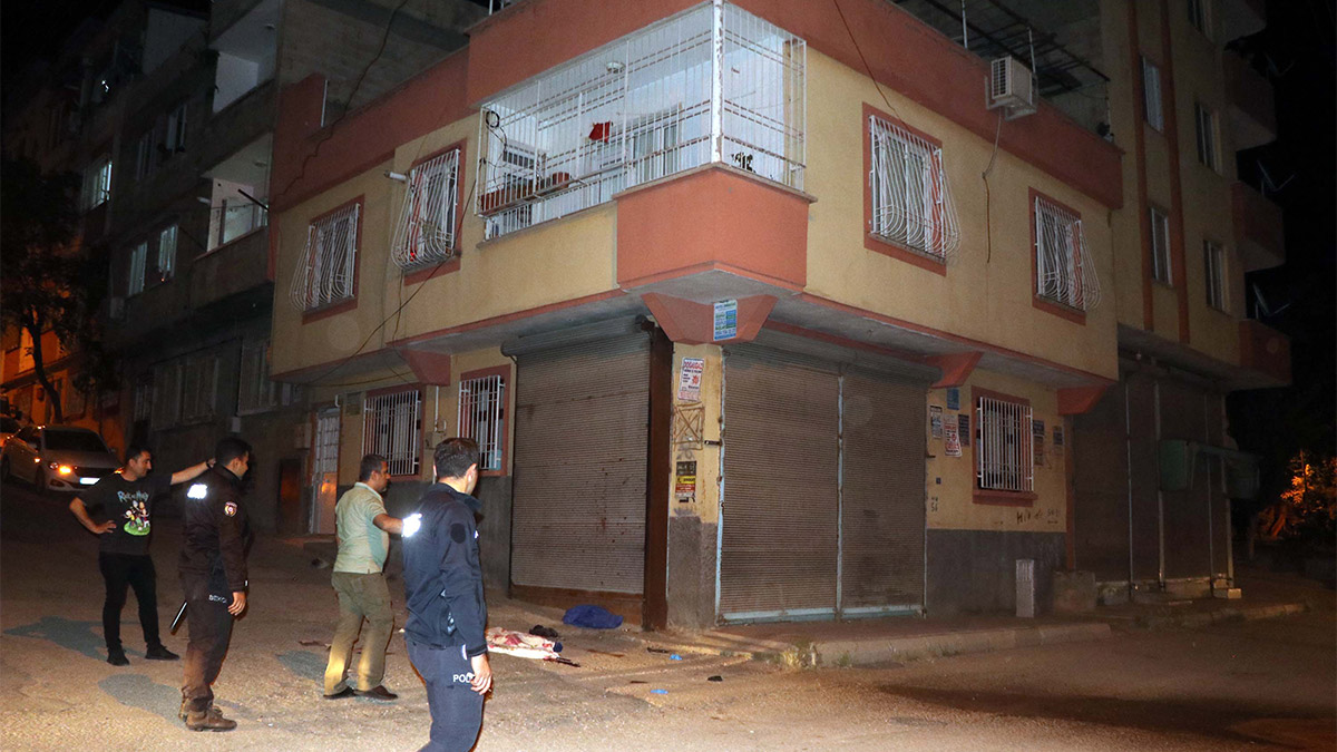 Gaziantep'te 2 çocuk annesi Dilek öldürüldü