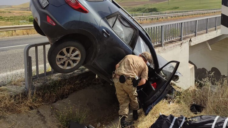 Diyarbakır'da otomobiller çarpıştı; 1 ölü 3 yaralı
