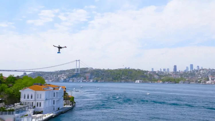 Kıtalar arası drone ile kargo teslimatı