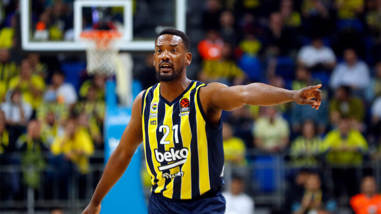 Dyshawn Pierre ve Metecan Birsen 3 yıl daha Fenerbahçe Beko'da