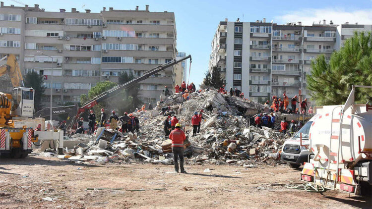 Emrah Apartmanı davasında sanıklara 14 yıl 5 ay 10'ar gün hapis