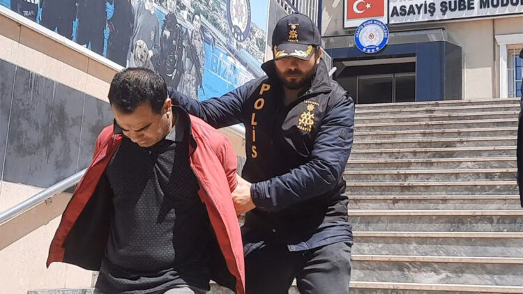 Polis olduğunu söyleyen bir kişi tarafından dolandırıldı