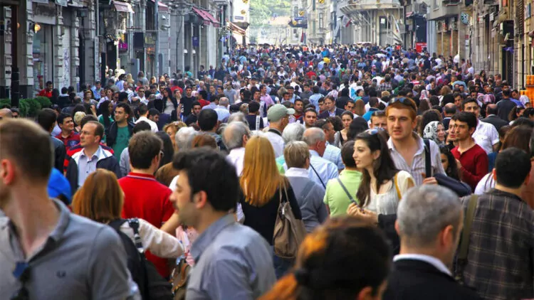 Türkiye nüfusunun yüzde 15,2'sini gençler oluşturuyor