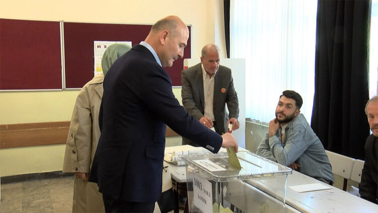 Süleyman Soylu oyunu kullandı