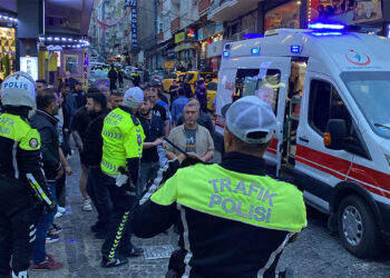 Samsun'da 'niye yan baktın' kavgası